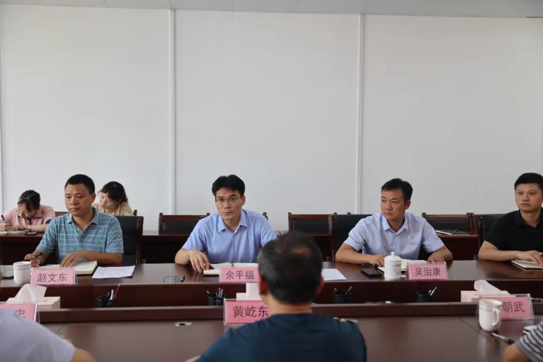 安顺市林业局到尊龙人生就是博Z6集团互换国储林项目建设工作2.jpg
